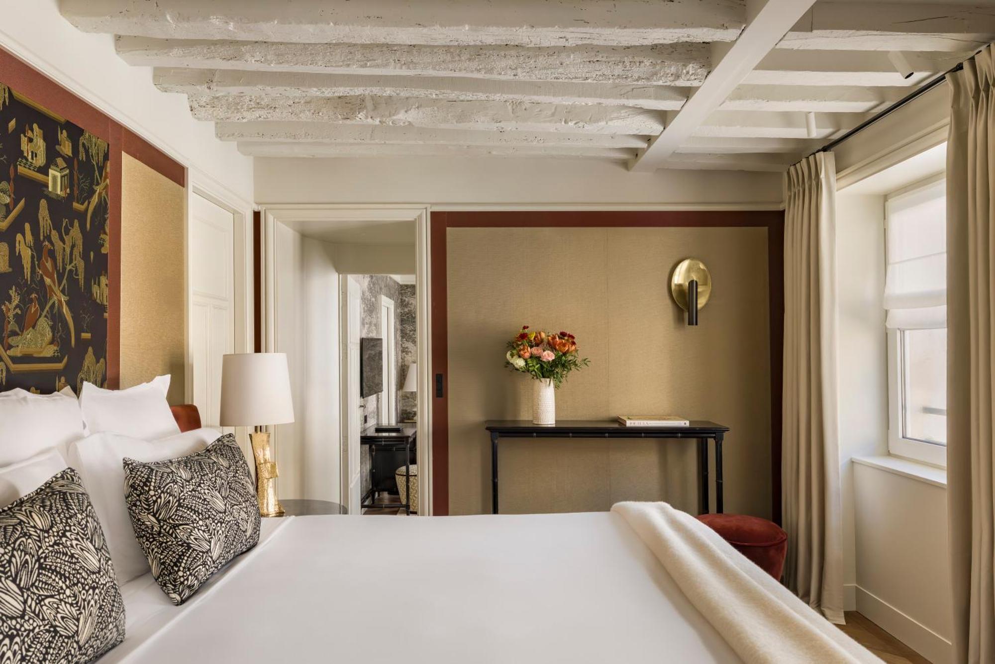 Hotel Le Pavillon De La Reine & Spa, Place Des Vosges Paris