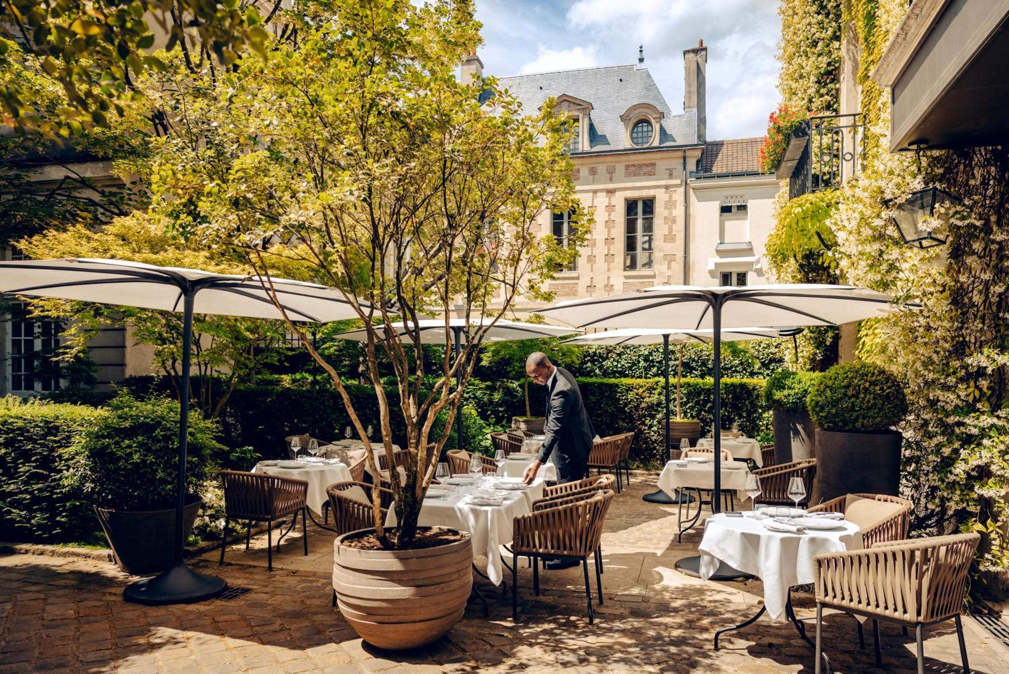 Le Pavillon De La Reine & Spa, Place Des Vosges